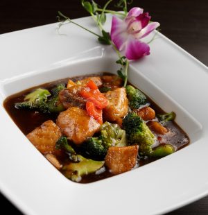 61. Łosoś w sosie Teriyaki